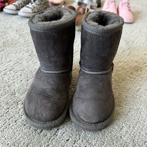 Toddler girl gray UGG boots size 7 gray